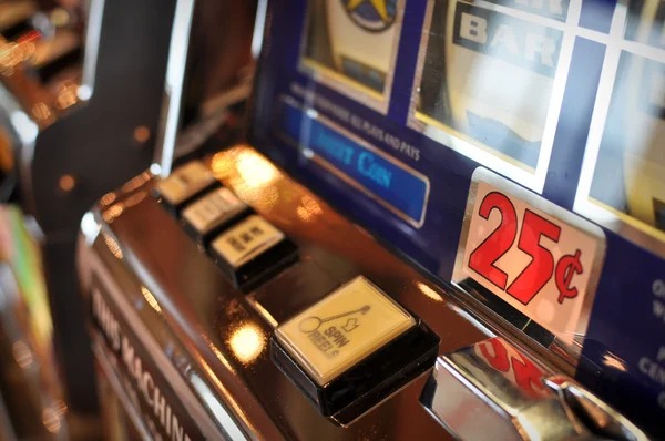 kapakhoki slot games including Aviator and Sweet Bonanza